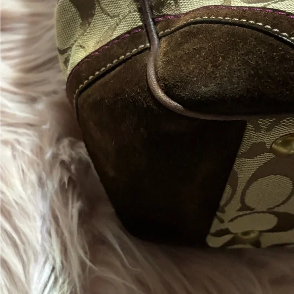 Coach Tan and Brown Signature Tote - Picture 12 of 16
